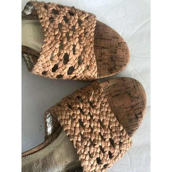 ADRIANNA PAPELL Cork Leather Low Heel Mule Slide Sandals Natural Sz.8.5 - Picture 3 of 12